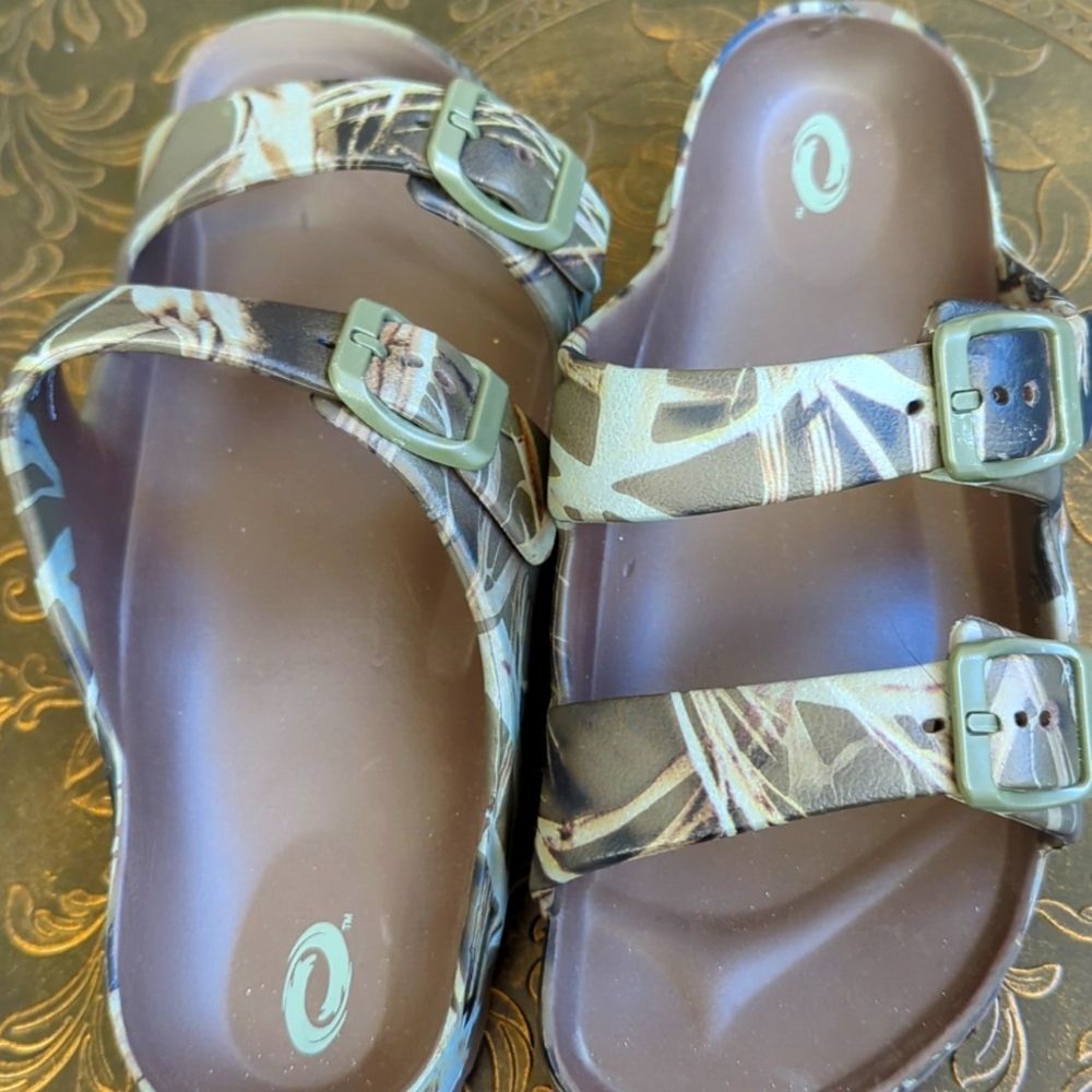 O'Rageous 2 Buckle Camo Sandal Slides Size 3Y